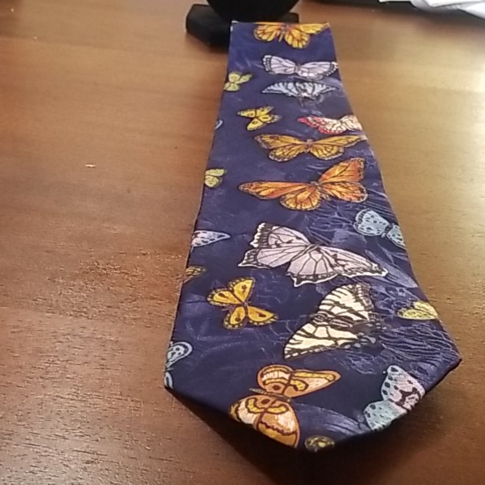 Marc Dennis Tropical Butterflies  56 i. Length